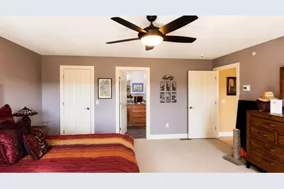 717 Northampton St #12, Holyoke, MA 01040 - Photo 23