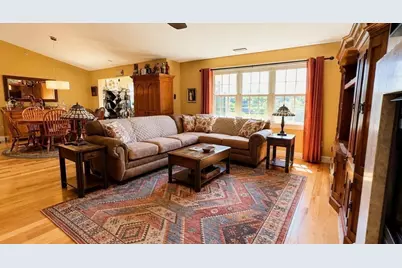 717 Northampton St #12, Holyoke, MA 01040 - Photo 17