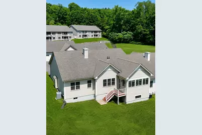 717 Northampton St #12, Holyoke, MA 01040 - Photo 41