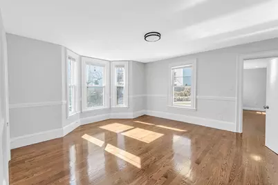 419 Poplar St #1, Boston, MA 02131 - Photo 7