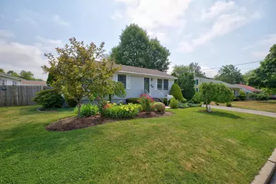 212 Pine Grove St, New Bedford, MA 02745 - Photo 5