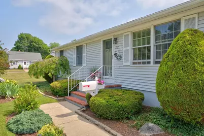 212 Pine Grove St, New Bedford, MA 02745 - Photo 7