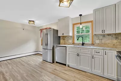 133 Mosier St, South Hadley, MA 01075 - Photo 7