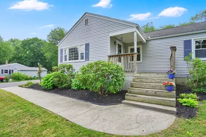 133 Mosier St, South Hadley, MA 01075 - Photo 3