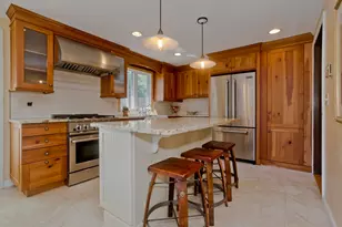 9 Dowds Ln, Chicopee, MA 01020 - Photo 7