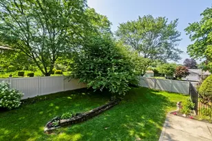 9 Dowds Ln, Chicopee, MA 01020 - Photo 29