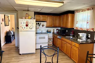 62 Mechanic St, Leominster, MA 01453 - Photo 5