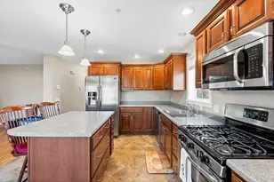 381 Summer St, Fitchburg, MA 01420 - Photo 7