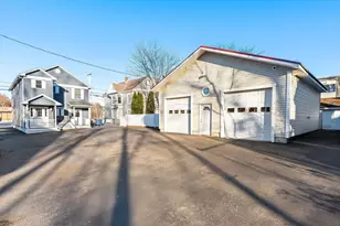 381 Summer St, Fitchburg, MA 01420 - Photo 5
