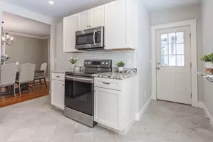 10 Agawam St, Boston, MA 02122 - Photo 19
