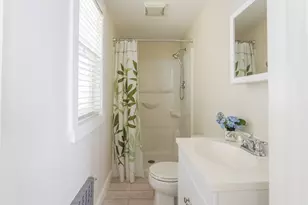10 Agawam St, Boston, MA 02122 - Photo 15