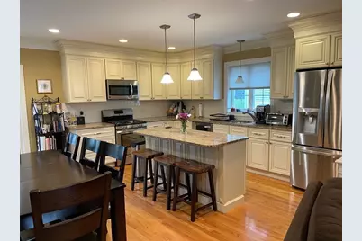 472 Lowell Ave #472, Newton, MA 02460 - Photo 5