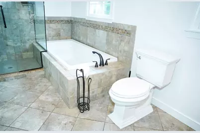241 New Bedford Road, Rochester, MA 02770 - Photo 19
