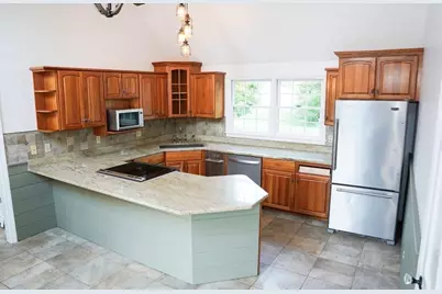 241 New Bedford Road, Rochester, MA 02770 - Photo 9