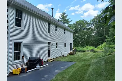 8 Martin Rd, Brookfield, MA 01506 - Photo 5