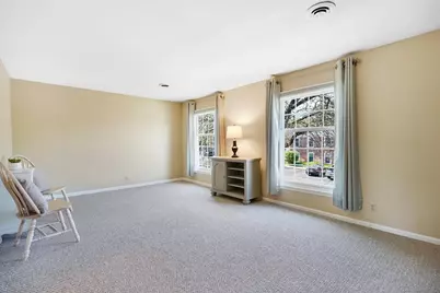 39 Yorktown Dr #D, Springfield, MA 01108 - Photo 3