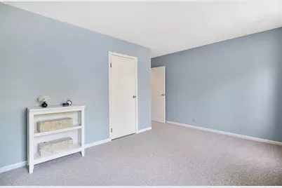 39 Yorktown Dr #D, Springfield, MA 01108 - Photo 19