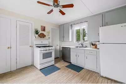 11 Glendale Street #2, Salem, MA 01970 - Photo 5