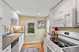 34 High St, Rockport, MA 01966 - Photo 7