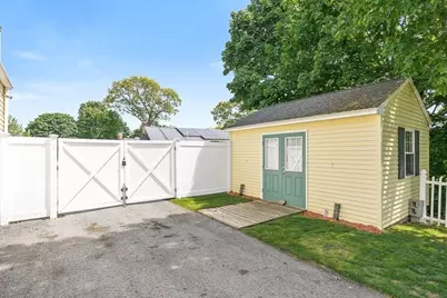 25 Gordon Rd, Lynn, MA 01904 - Photo 29