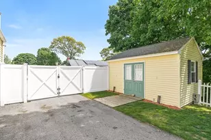 25 Gordon Rd, Lynn, MA 01904 - Photo 29