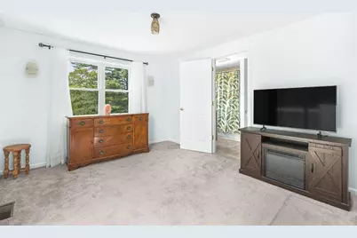 25 Gordon Rd, Lynn, MA 01904 - Photo 15