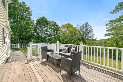 25 Gordon Rd, Lynn, MA 01904 - Photo 25