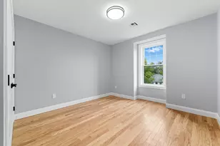 585 Washington St, Quincy, MA 02169 - Photo 9