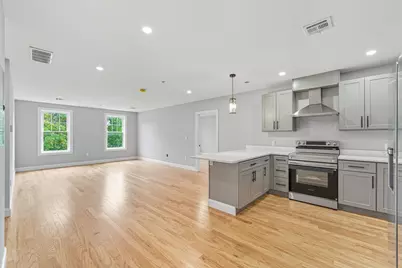 585 Washington St #model, Quincy, MA 02169 - Photo 5