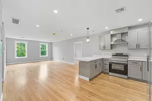 585 Washington St, Quincy, MA 02169 - Photo 5