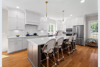 6 Genevieve Ln, Acton, MA 01720 - Photo 3