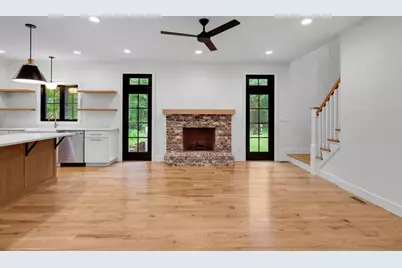 1322 Center St, Ludlow, MA 01056 - Photo 3
