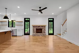1322 Center St, Ludlow, MA 01056 - Photo 3