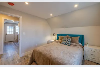482 Broadway #2, Somerville, MA 02145 - Photo 9