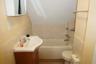 170 Middleboro Ave, Taunton, MA 02718 - Photo 13