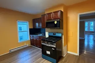 35 Florance St, Brockton, MA 02301 - Photo 3