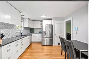 31 Lincoln St, Methuen, MA 01844 - Photo 5