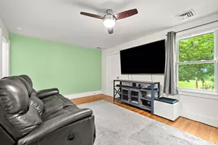 31 Lincoln St, Methuen, MA 01844 - Photo 11
