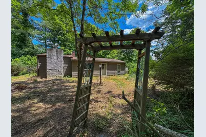 332 Batchelor St, Granby, MA 01033 - Photo 25