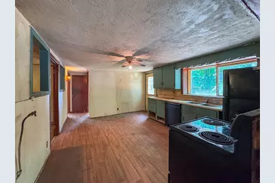 332 Batchelor St, Granby, MA 01033 - Photo 17