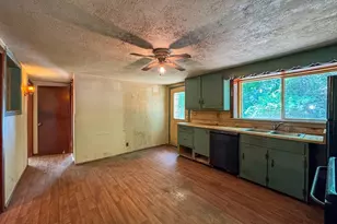 332 Batchelor St, Granby, MA 01033 - Photo 7