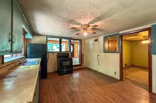 332 Batchelor St, Granby, MA 01033 - Photo 9