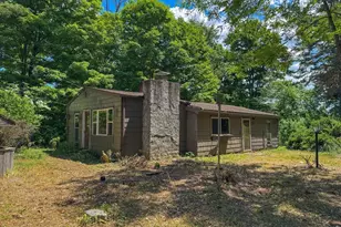 332 Batchelor St, Granby, MA 01033 - Photo 1