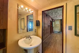 332 Batchelor St, Granby, MA 01033 - Photo 23