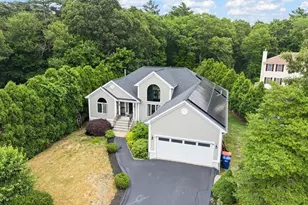 19 Forestview Dr, Fairhaven, MA 02719 - Photo 3