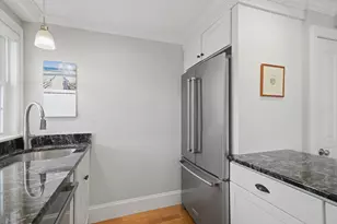 69 Prospect St, Newburyport, MA 01950 - Photo 9