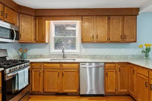 29 Lamplighter Ln, Chelmsford, MA 01863 - Photo 9