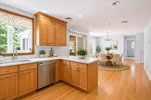 45 Cobblestone Ln, Weymouth, MA 02190 - Photo 7
