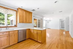 45 Cobblestone Ln, Weymouth, MA 02190 - Photo 9