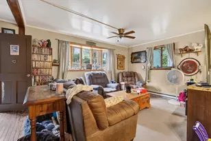 55 Canton St, Fitchburg, MA 01420 - Photo 3